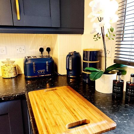 שפילד Home From Home 3 Bed,2 Bath House With Garden&Parking Near Centre&Tram Stop מראה חיצוני תמונה
