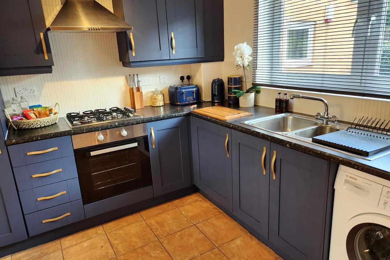 שפילד Home From Home 3 Bed,2 Bath House With Garden&Parking Near Centre&Tram Stop מראה חיצוני תמונה