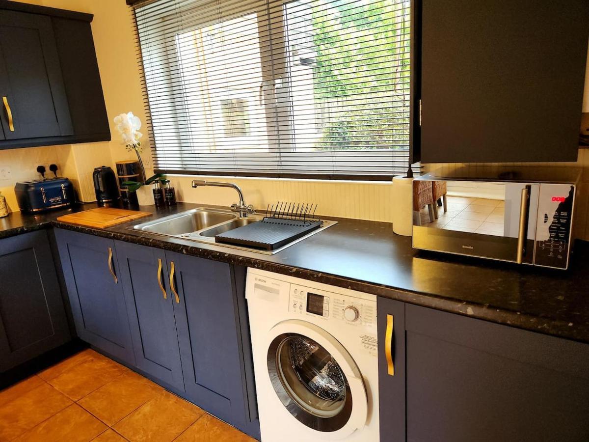 שפילד Home From Home 3 Bed,2 Bath House With Garden&Parking Near Centre&Tram Stop מראה חיצוני תמונה