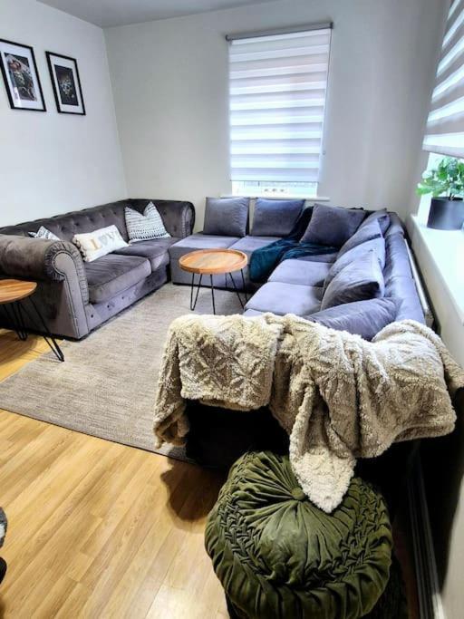 שפילד Home From Home 3 Bed,2 Bath House With Garden&Parking Near Centre&Tram Stop מראה חיצוני תמונה
